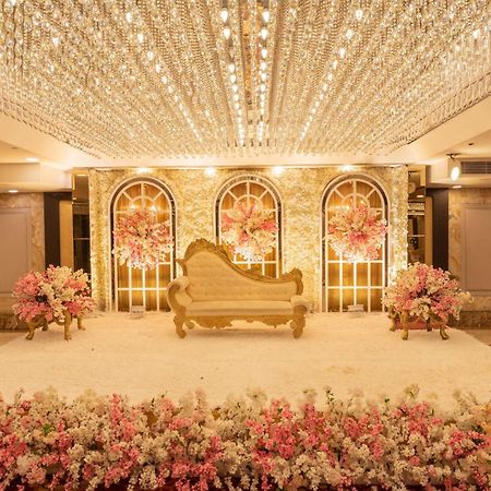 Radisson Blu Kaushambi Delhi Ncr Hotel Ghaziabad Eksteriør billede