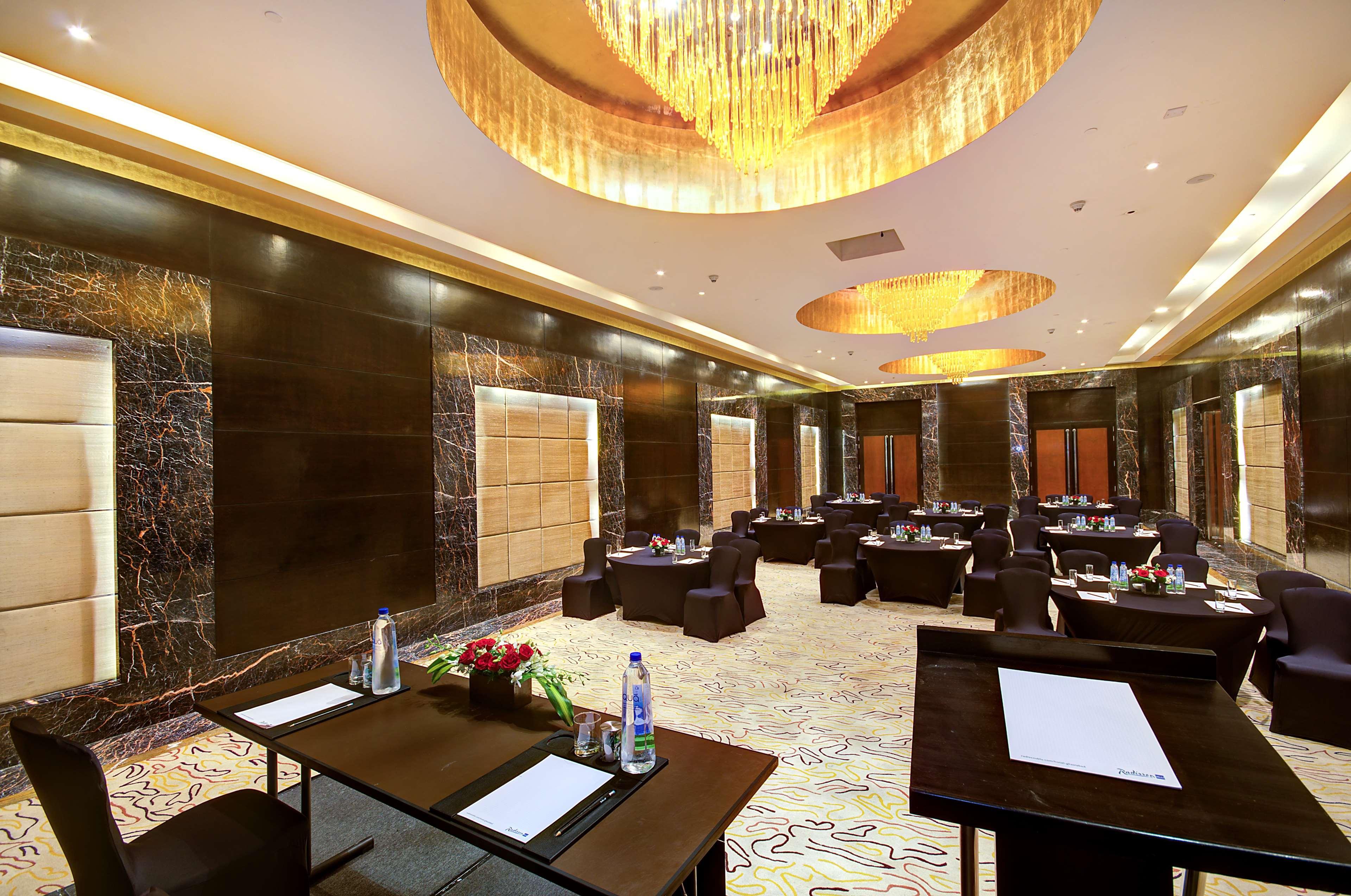 Radisson Blu Kaushambi Delhi Ncr Hotel Ghaziabad Eksteriør billede