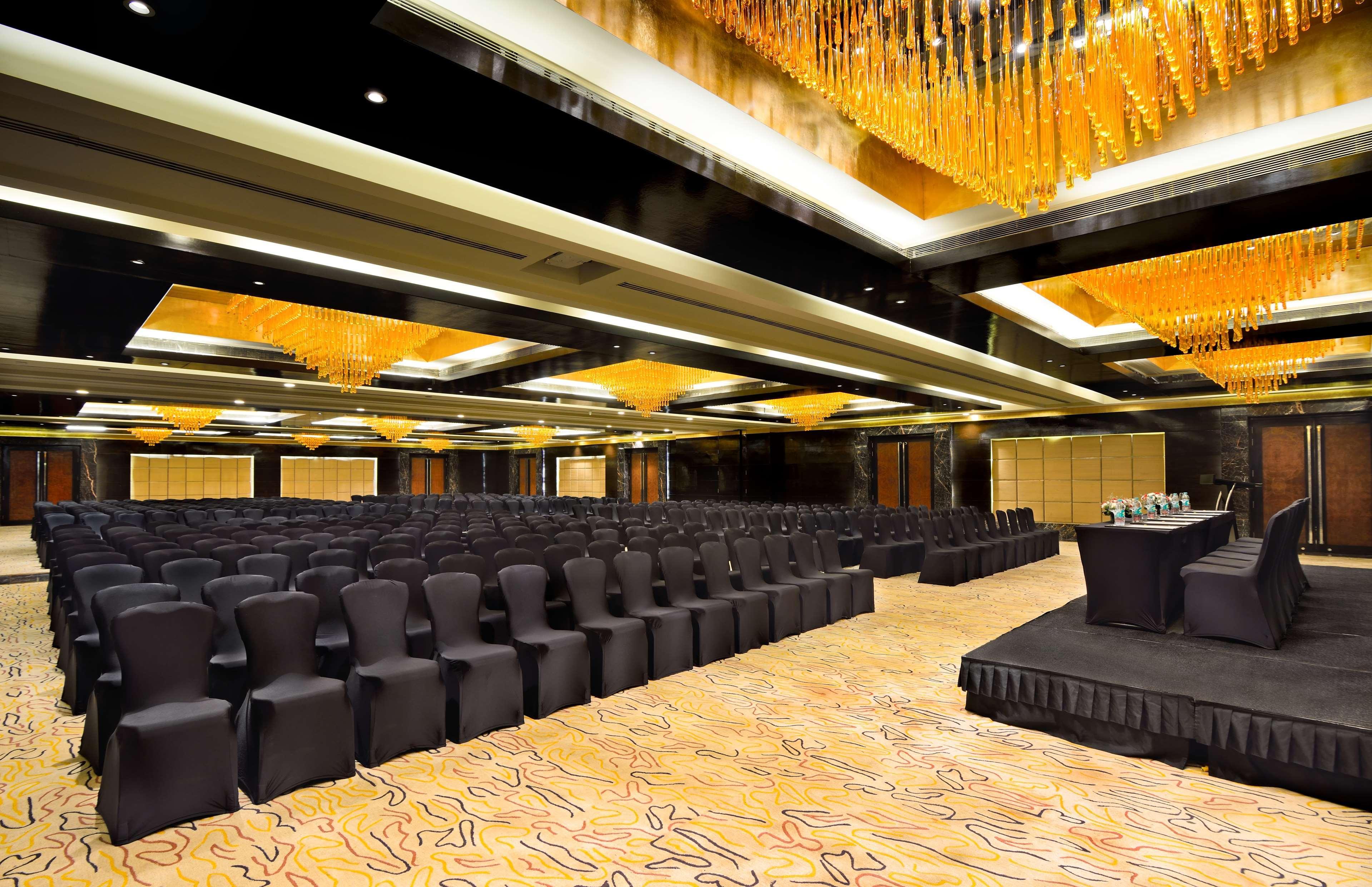 Radisson Blu Kaushambi Delhi Ncr Hotel Ghaziabad Eksteriør billede