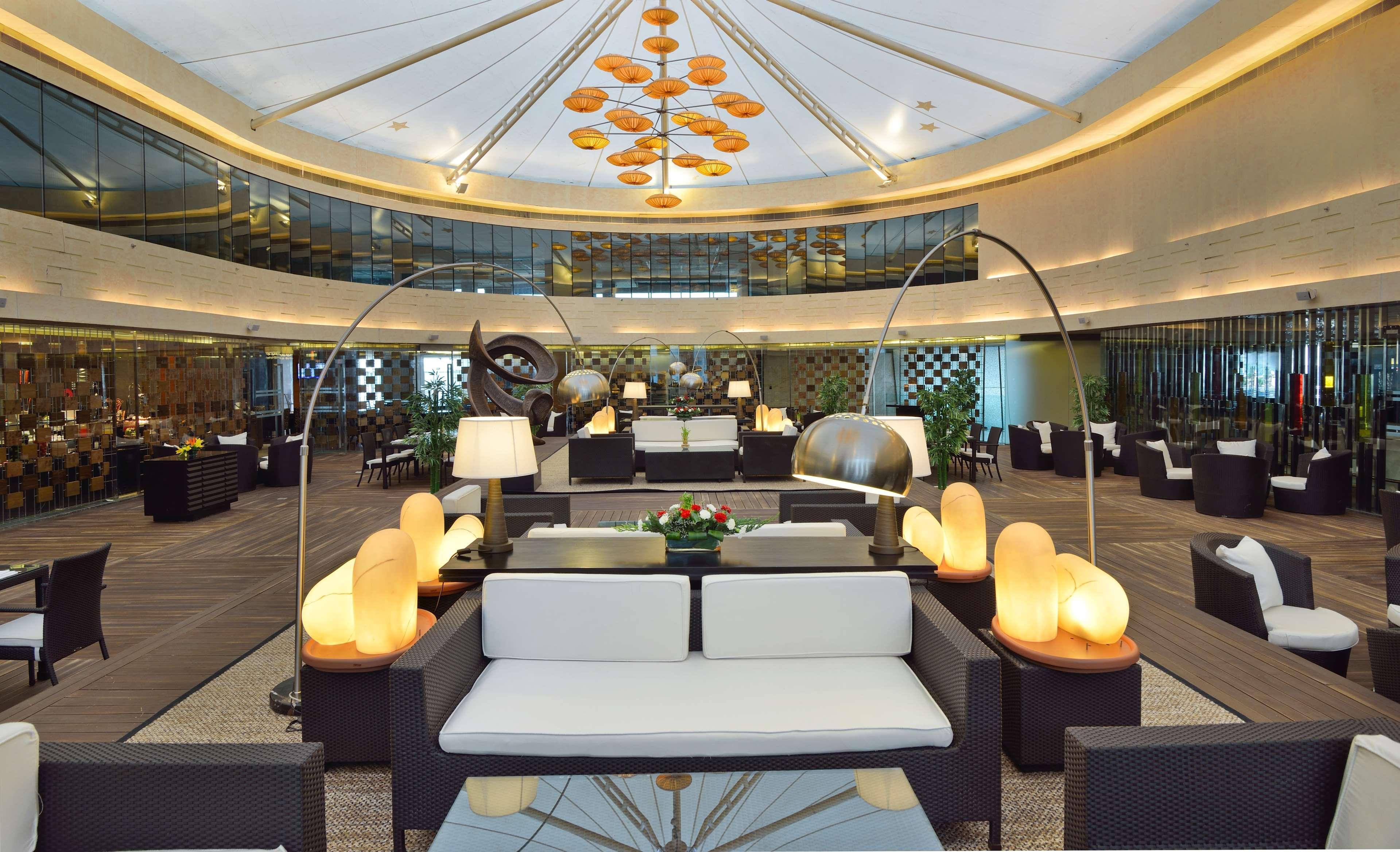 Radisson Blu Kaushambi Delhi Ncr Hotel Ghaziabad Eksteriør billede
