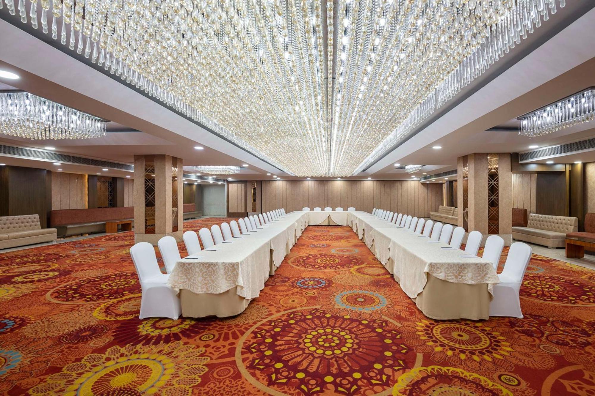 Radisson Blu Kaushambi Delhi Ncr Hotel Ghaziabad Eksteriør billede